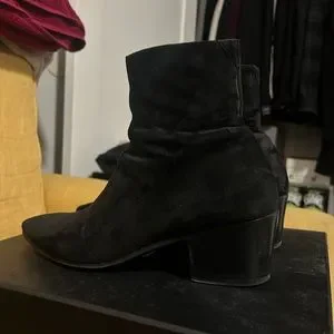 Saint Laurent | Shoes | Vassili 6 Black Velvet Chelsea Boot | Poshmark